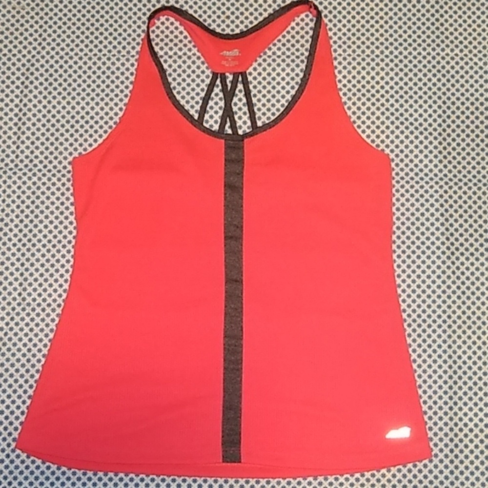 Avia workout top size medium